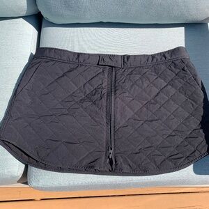 Athleta winter quilted zipper skirt